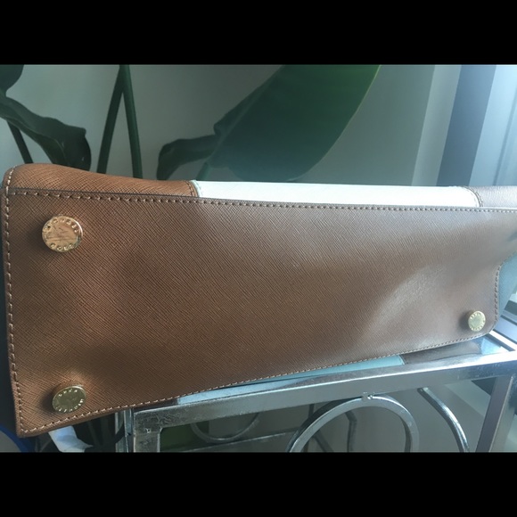 Michael Kors Handbag - Picture 5 of 5